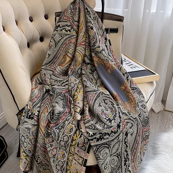 2021 új Luxus Márka Pamut nyomtatott selyem sál, télen meleg sál, női divat a retro utánzat selyem közepes hosszúságú kendő Köpeny